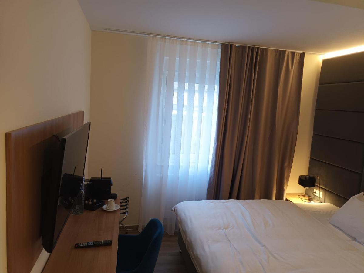 O&O Hotel Oberursel Zentrum Bagian luar foto
